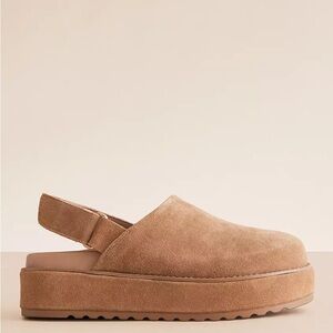 Steve Madden Mellow Tan Suede Platform Slingback Clogs